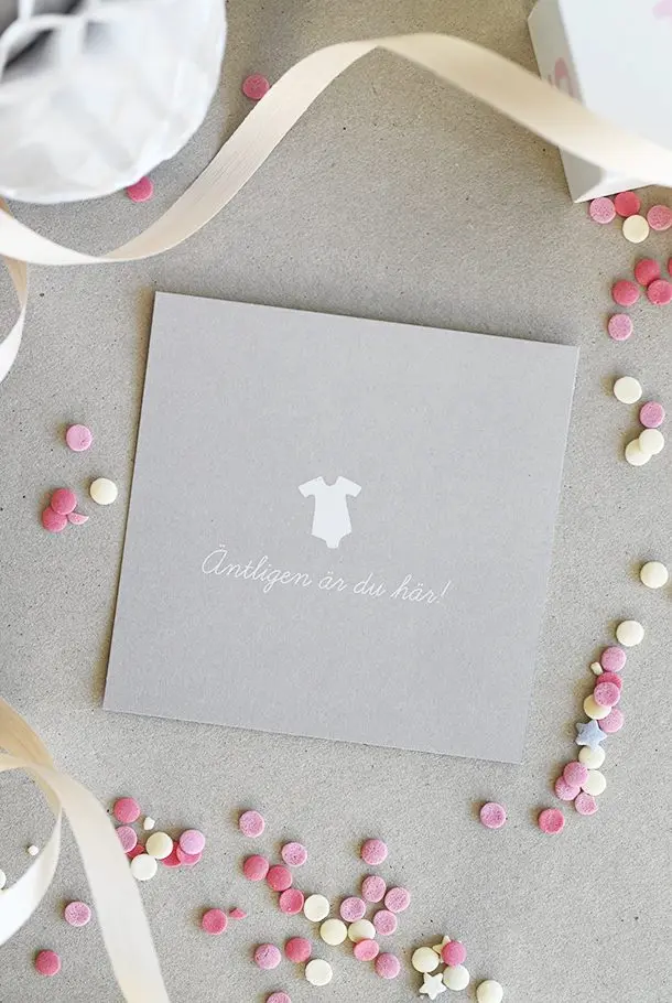 [713.005] Litet kort till minstingen: Äntligen är du här!