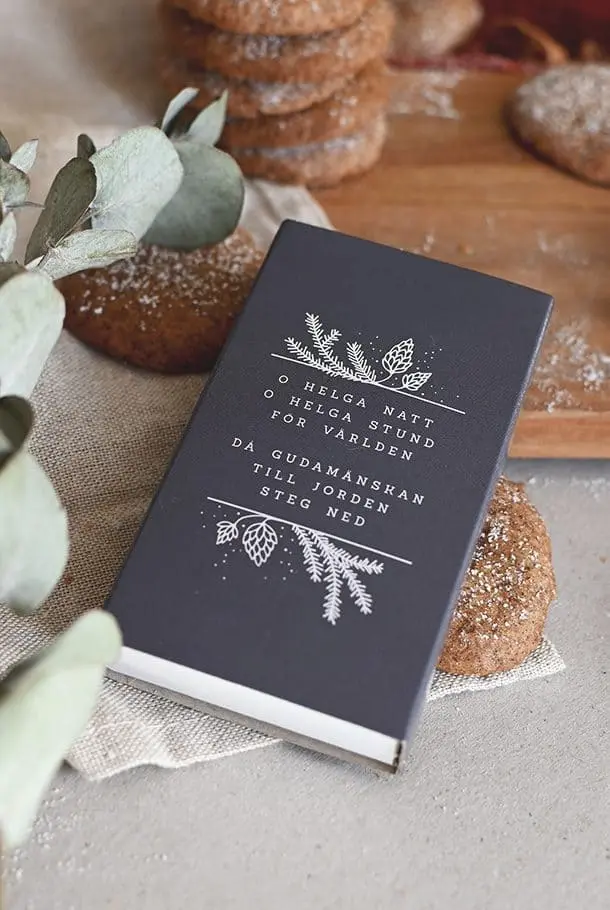 [913.012] Stor tändsticksask – O helga natt